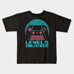 5 Year Old Gamer Gaming 5Th Birthday - Level 5 Unlocked Kids T-Shirt